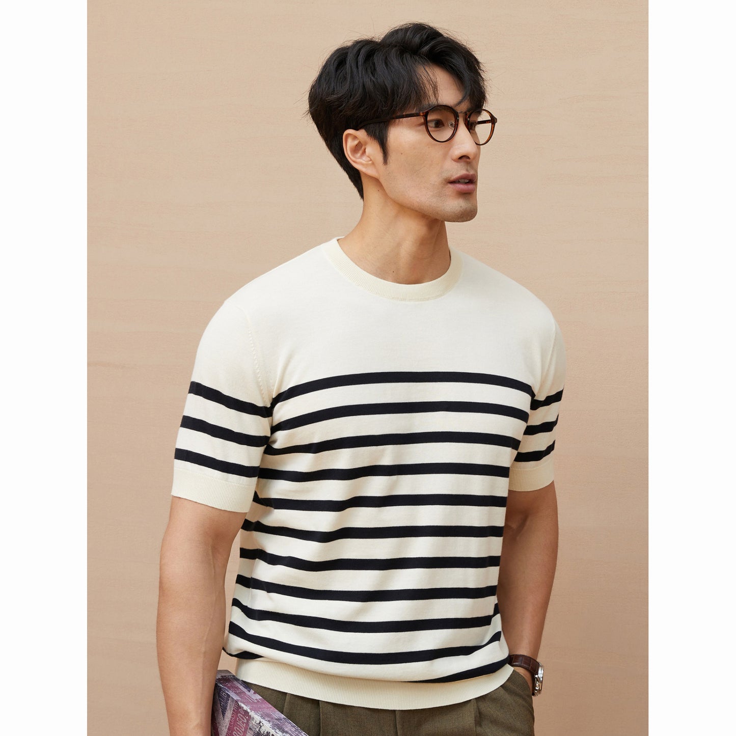 New Short-sleeved Men's Striped Casual T-Shirt