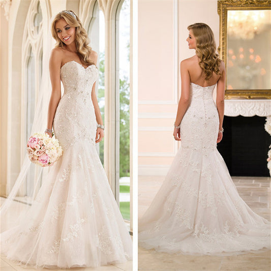 Trailing Tube Top Lace Wedding Dress